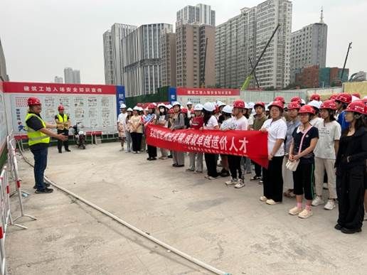 im电竞
组织“实战锻造，精益求精，培养卓越造价人才” 小学期系列活动